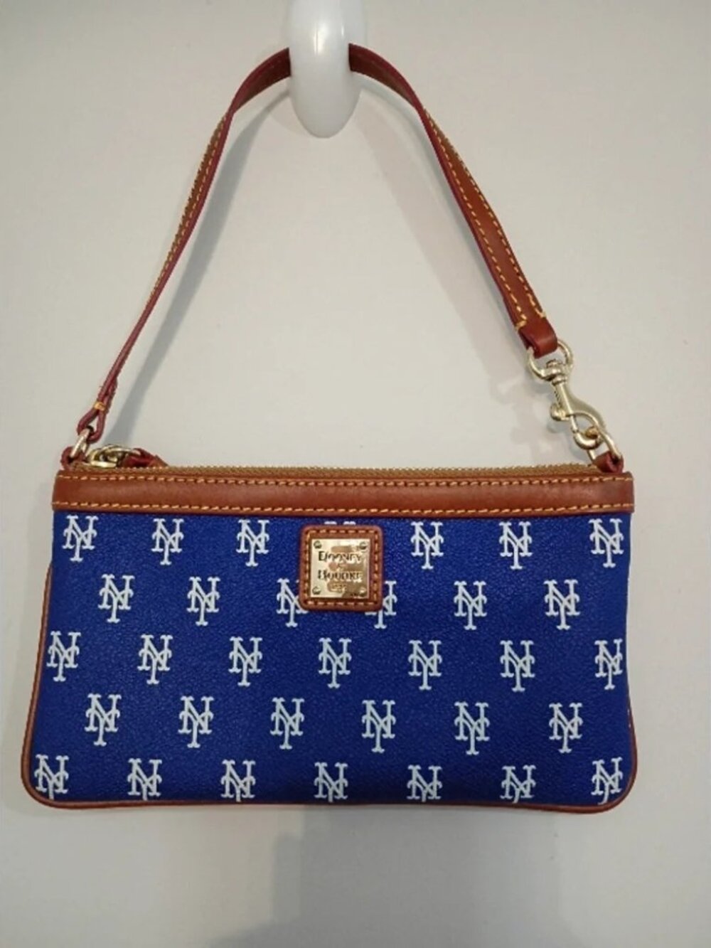 Dooney and Bourke, New York Mets clutch